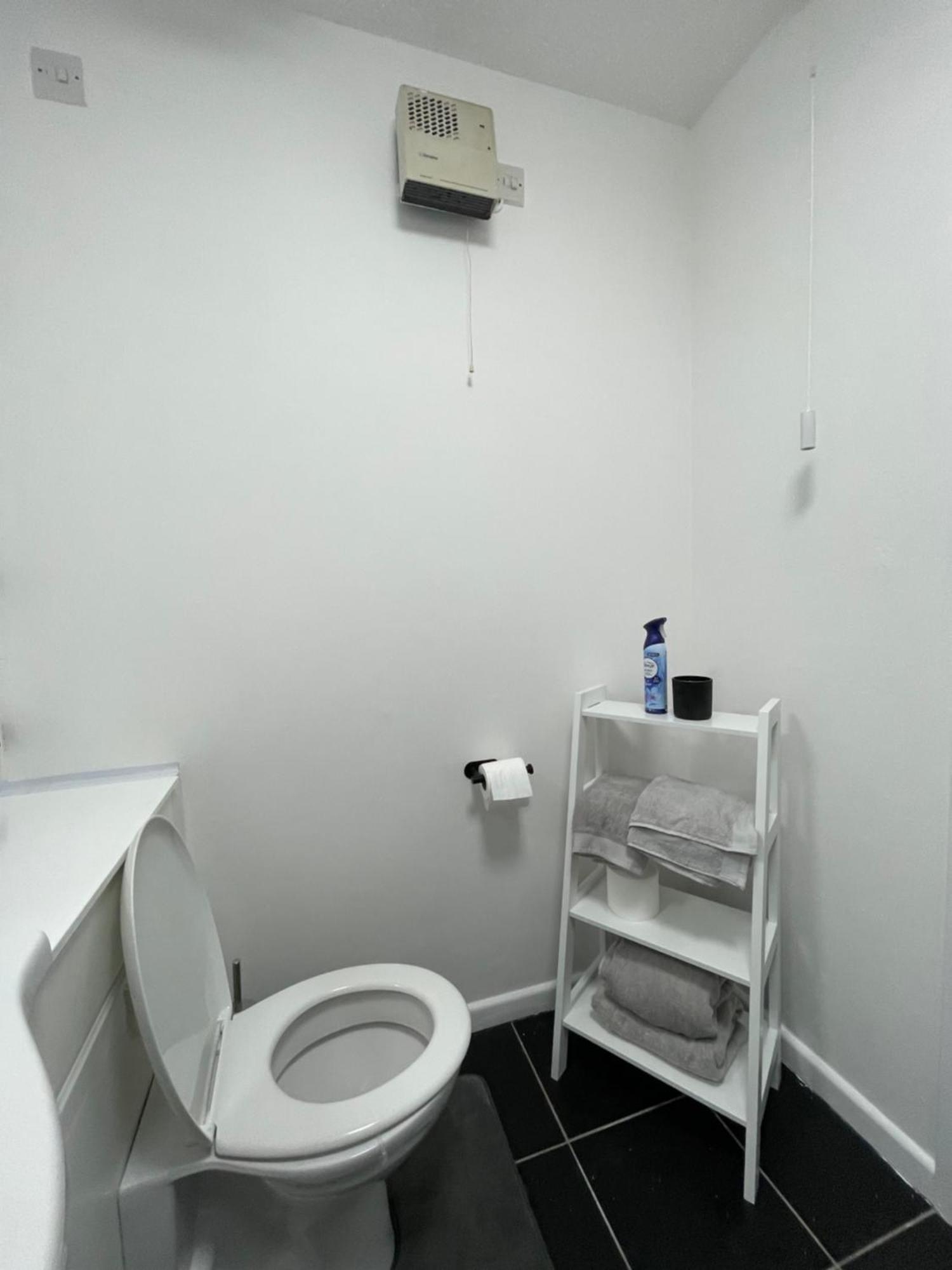 Cardiff Bay Apartment With Parking Exterior photo